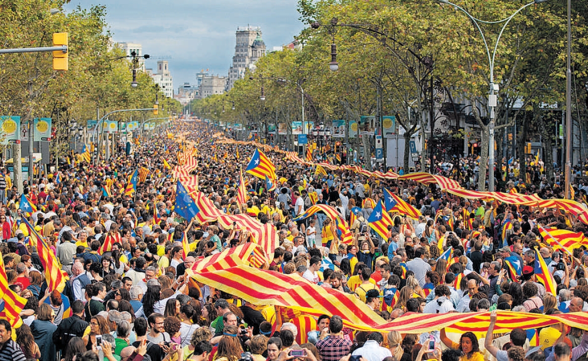 Особенности населения испании. Национальный день Каталонии, 11 сентября. День независимости Каталонии 11 сентября. Население Испании. Городское население Испании.
