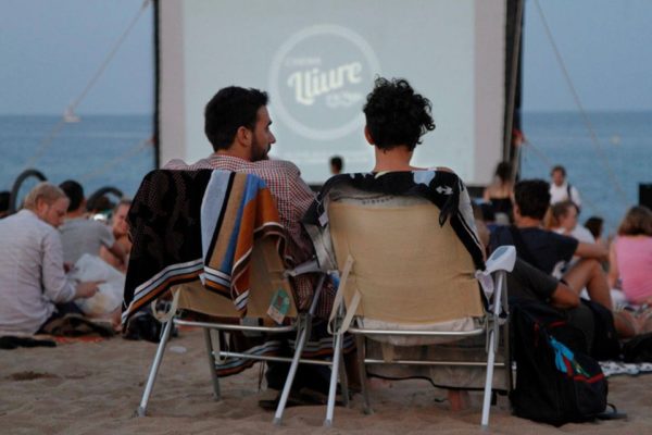 Free movies on the beach of Barcelona